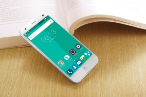 ZTE Blade S6, HP Android Lollipop Berlayar 5.0 inchi Dengan Prosesor Octa-Core